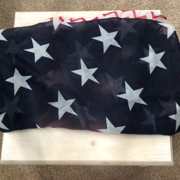 New! American flag infinity scarf - Picture 2 of 4